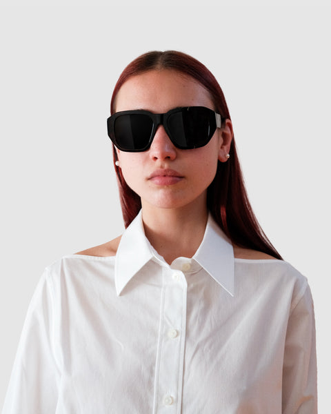 Broken Cosmo Allblack